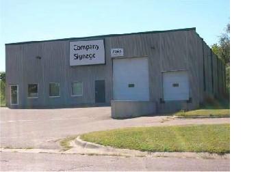 Eagan Business Commons I 2915 Commers Dr Eagan, MN 55121 69,275 SF 1997 Excellent Eagan location 11,155 SF $4.50 - $10.