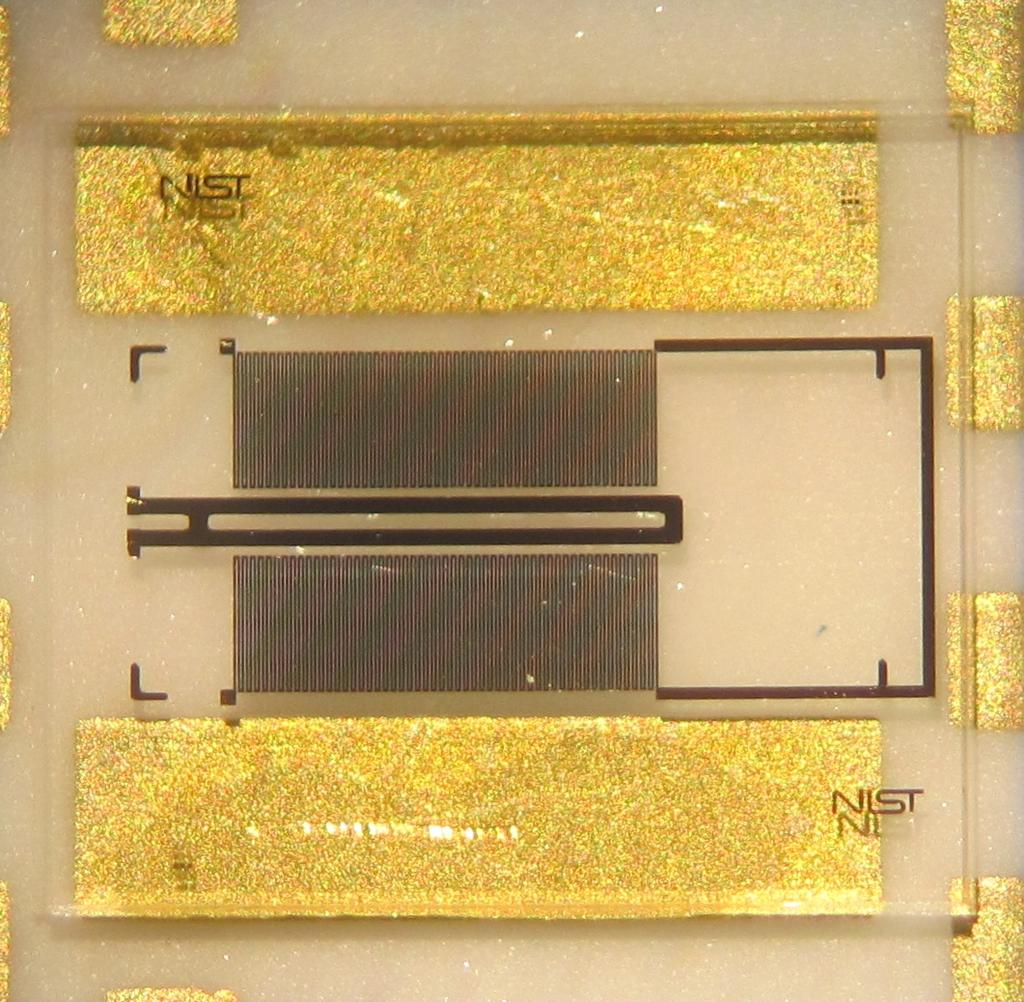 50-Ω MJTC 50-Ω SJTC -.00 -.50 0 00 Fig. 2. Performance of a prototype 50 Ω MJTC with surfacemount resistors compared to a traditional SJTC. Error bars are omitted for clarity.
