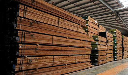 All of our sawn selected orders are hand picked by our skilled staff, turning and selecting to meet your requirements.