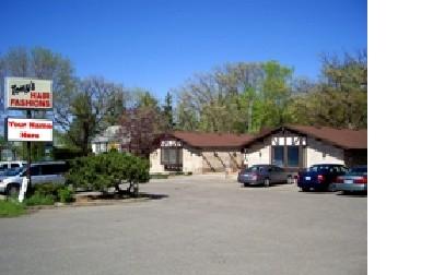 2724 Rice St 33 2724 Rice St Little Canada, MN 55117-2206 7,272 SF 1975 750 SF $22.
