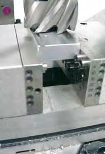 Quick Point Quick Tower Automation Makro Grip Even small and flat work pieces can be fixed and clamped easily,