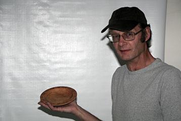 Finally he showed us a large, Acacia salad bowl with the same finish. 2.
