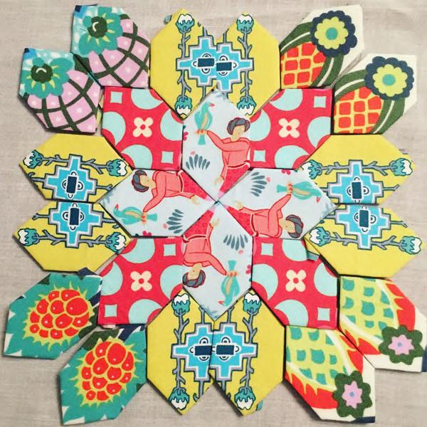 In this class you will learn how to use the English Paper Technique to make her most famous quilt, The Patchwork of the Crosses. You will also learn tips and tricks for perfect fussy cutting.