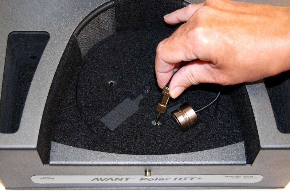 Take care when handling these components, as they are delicate, precision calibrated instruments. Install the Coupler Microphone as shown above.