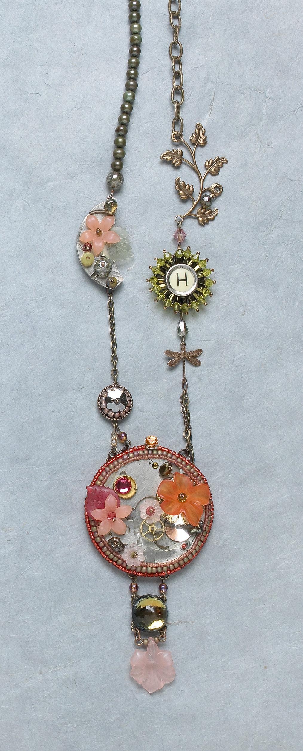 Designer Diane Hyde has combined her favorite beading techniques with the steampunk aesthetic, creating an elegantly eclectic look she calls beadpunk.