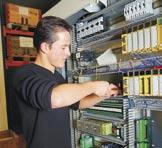 The clearly and ergonomically arranged controls make setup and part changeover very easy for the user.