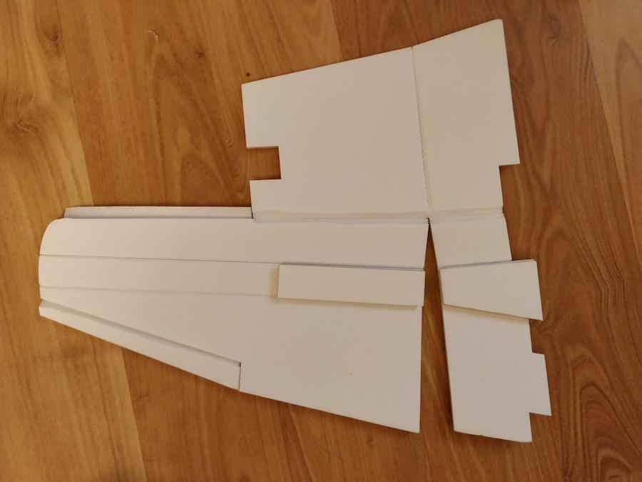 Wing) - Left Wing, Right Wing - Left Inboard Spar, Left Outboard Spar - Right Inboard Spar, Right Outboard Spar - Anhedral Gauge Make sure that you cut all the way through the solid black line