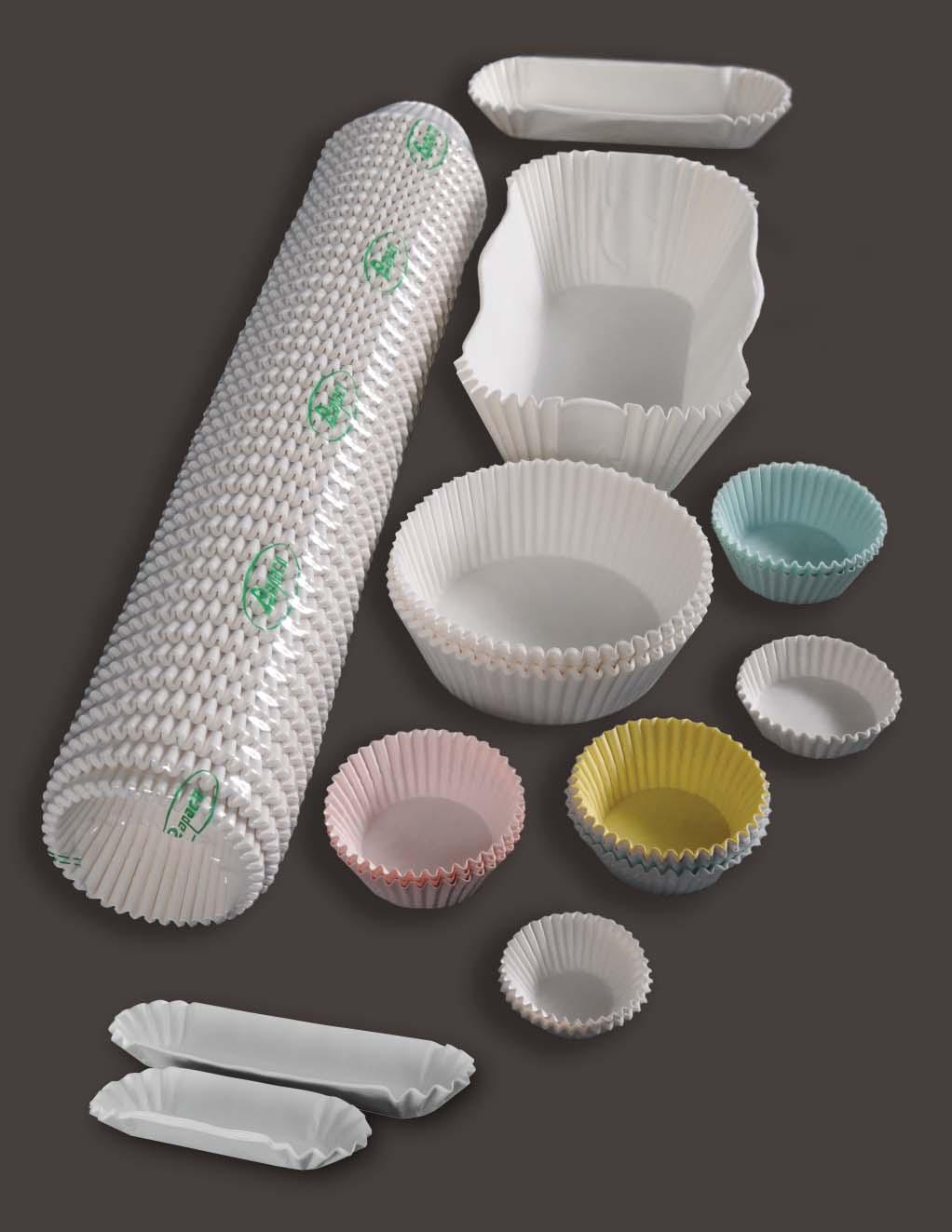 Baking cups (white) in a clear rigid easy to open sleeve
