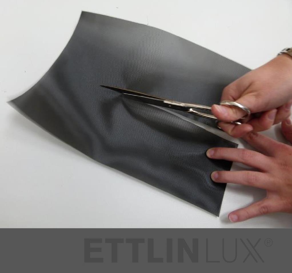 Scissors ETTLIN LUX fabrics can be cut with scissors.