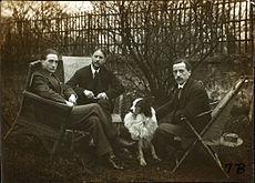 Family Born in July 28 th 1887 in France. Duchamp was the son of a notary and had two younger brothers.