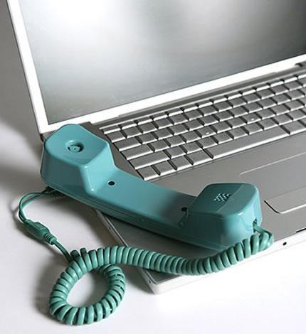 Internet VOIP phone over the internet Skype - Free Vonage