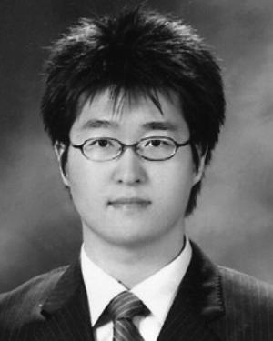 S. and M.S. degrees in electrical engineering from Seoul National University, Seoul, Korea, in 2005 and 2007, respectively. He is currently working toward the Ph.D.