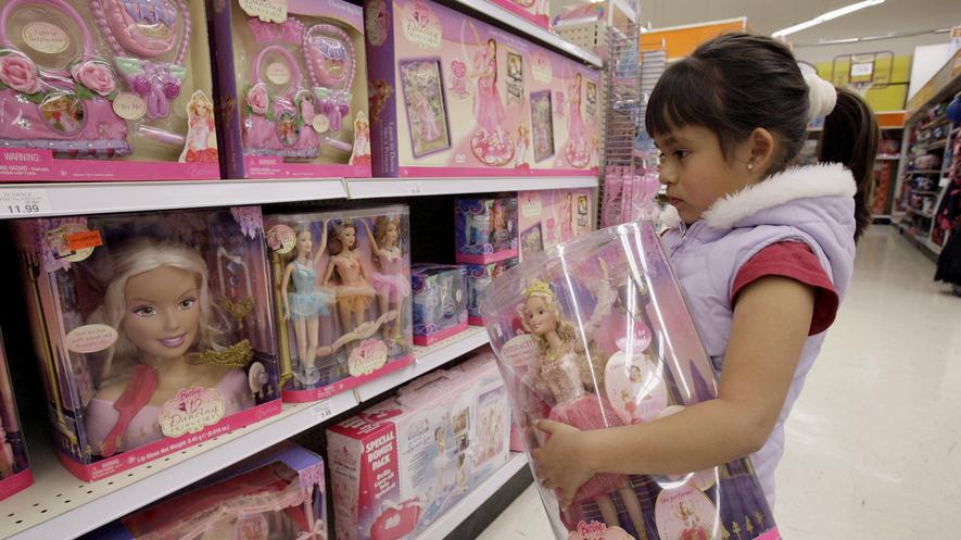 Not playing games: Toys R Us, faced with low sales, to close U.S. stores By Associated Press, adapted by Newsela staff on 03.21.
