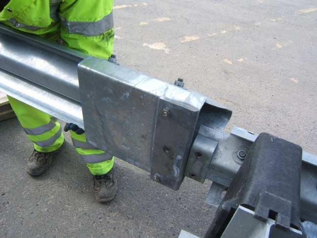 If there are any difficulties putting beams together, there are 2 wedges that can be removed to facilitate fitment, but must be replaced afterwards.