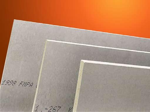 Types of TEMPSI boards for 2 2.1 TEMPSI Base The TEMPSI Base is a cement-bonded particleboard with a smooth surface (with relief) and its basic version is of cement gray color.