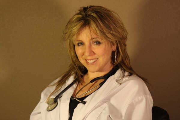 2 Las Vegas Medical Talk Dr. Daliah Wachs - Radio The Dr. Daliah Show Saturday 10:00 AM on 720 AM KDWN Putting her toy microphone in her mouth instead of a pacifier, Dr.