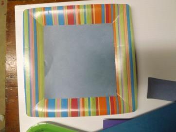 Grades 3-4 Supplies for 2Dimentional Art 1 plate per student (makes great frames for art) *Optional: construction paper cut to fit within the rim of plate. This creates a frame for the art.