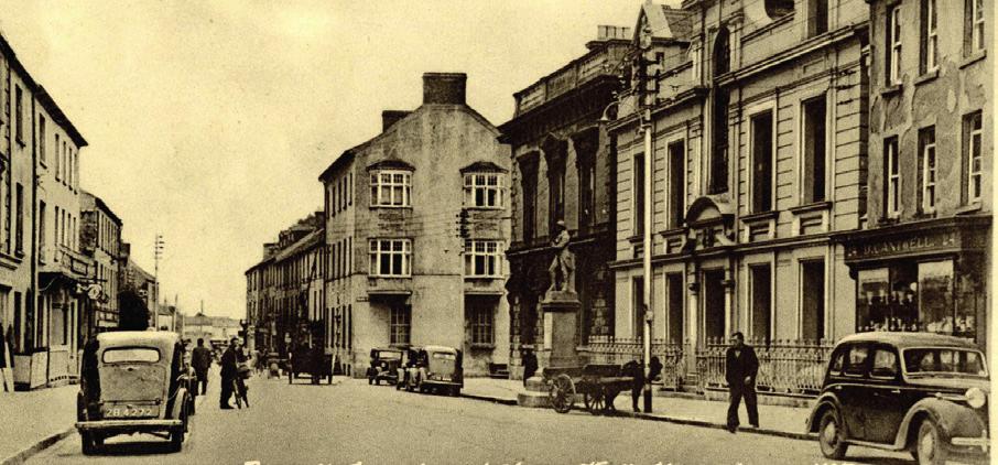 4. TOWN HALL For centuries, Clonmel was the administrative headquarters of the Butler family. It is still an important regional centre and is the largest inland town in Ireland.