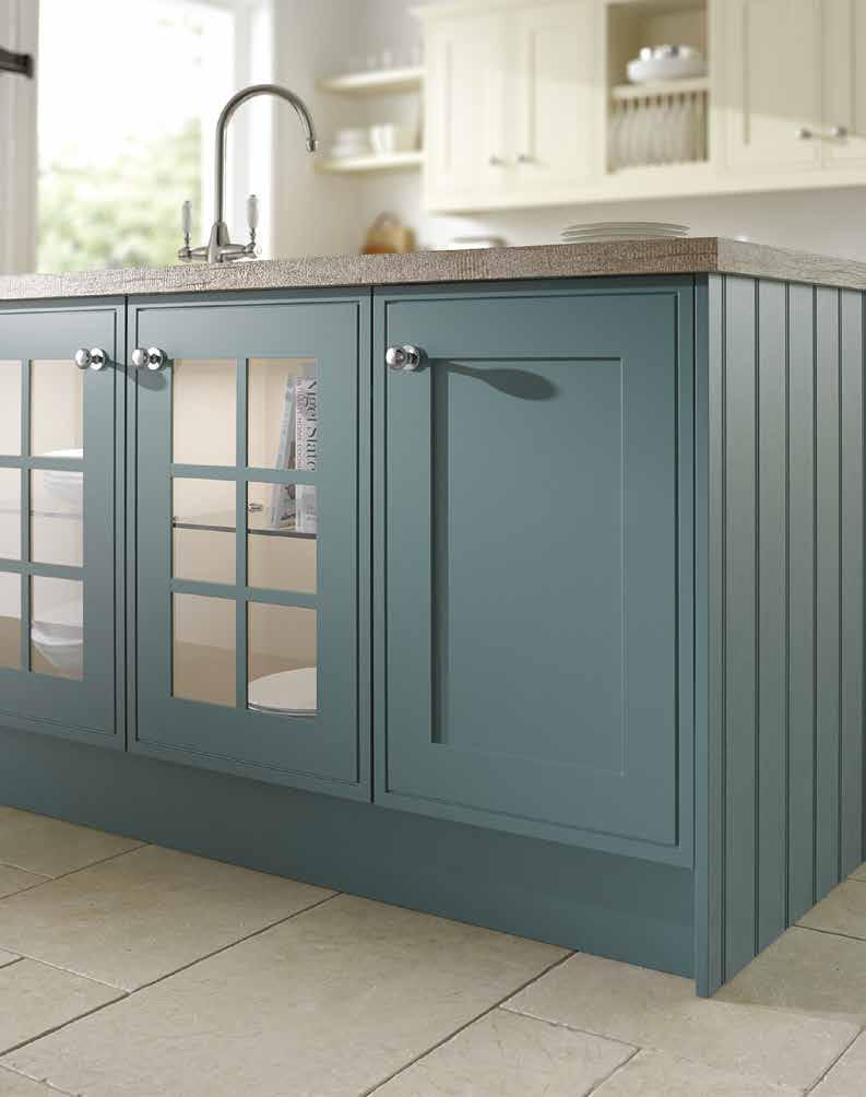86 chippendalekitchens.co.uk chippendalekitchens.co.uk 87 TRADITIONAL A NEW TAKE ON A BRITISH TRADITION Years ago, kitchens were only used for one thing cooking.