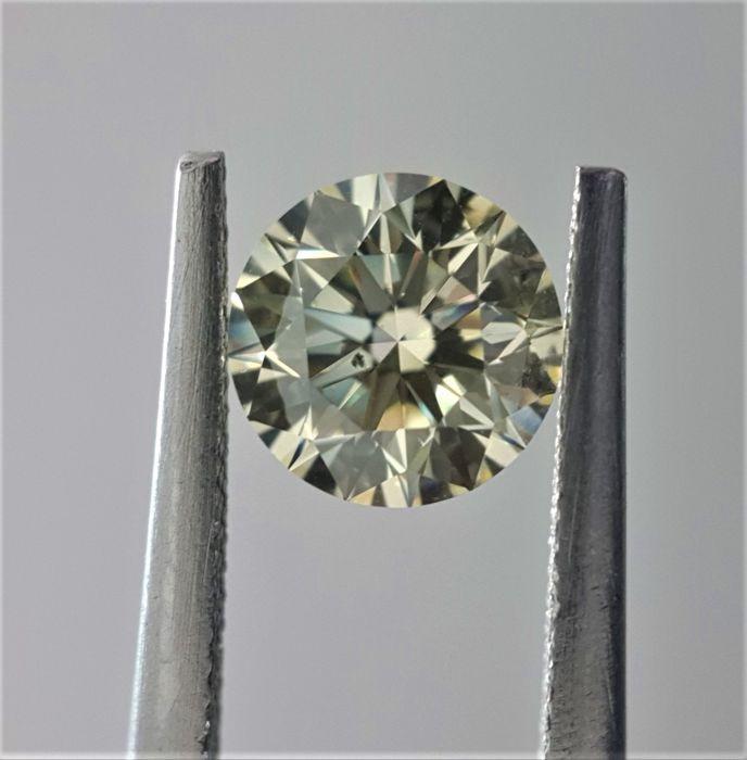 Clarity conditions For this auction, we accept diamonds that are of suitable clarity or in more specific terms, belong in a certain clarity range.