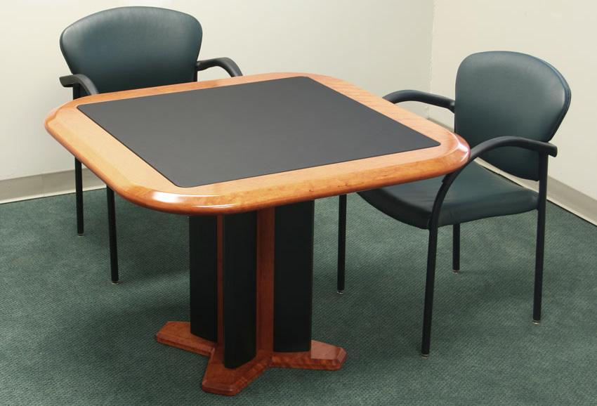 Doc. 923-0001-00-00-0 Meeting for Four Meeting for Four: Photos Meeting for Four Meeting for Four A Meeting Table for Four is the perfect