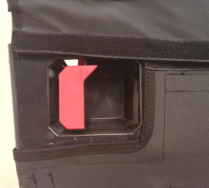 Pull Upper door textile down firmly and attach to loop Velcro