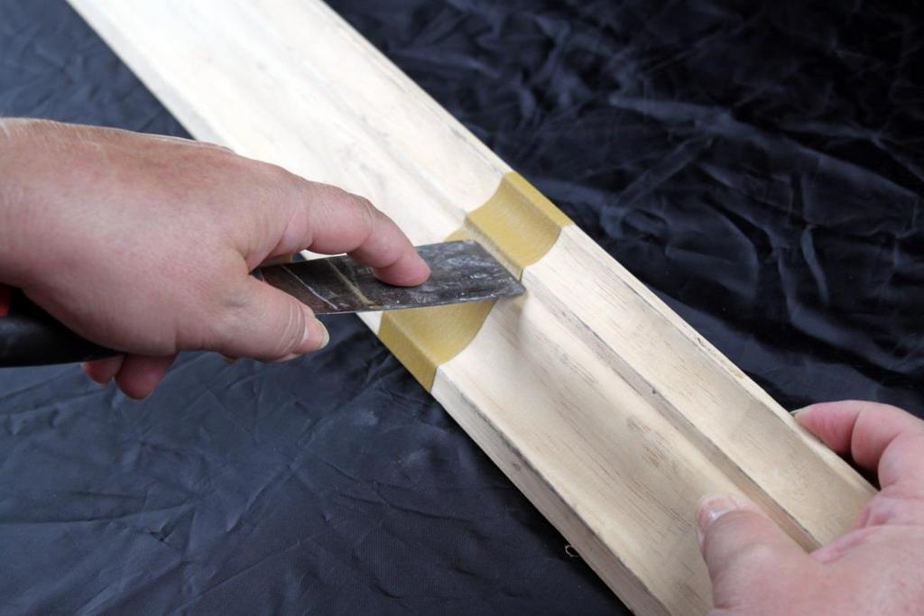 Trim Sander: Lapping TIP: The use of a putty knife can help you get the paper