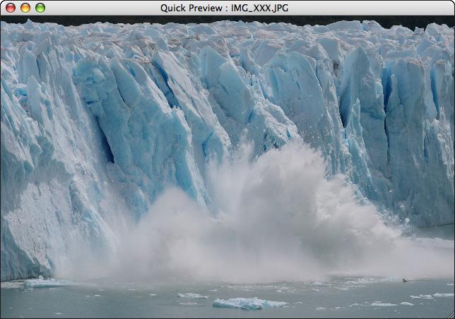 The images downloaded to your computer are displayed in the [Quick Preview] window. The [Quick Preview] window allows you to quickly review the downloaded images.