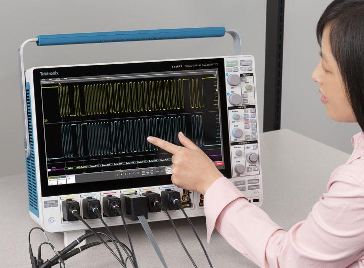 5 Series MSO Touch interaction finally done right Scopes have included touch screens for years, but the touch screen has been an afterthought. The 5 Series MSO's 15.