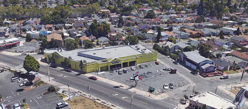 10715 MACARTHUR BLVD, OAKLAND ±21,784 SF ±21,784 SF MYERS ST MACARTHUR BLVD 12,000 CPD 107 TH AVE Population 27,575 104,731 164,866