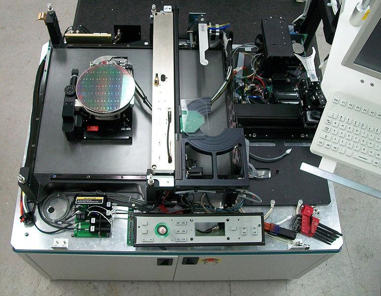 Test Hardware: ATE Automated Test Equipment (ATE) Contains the tester and a probe card Tester applies a test pattern Measuring & Monitoring If a die does