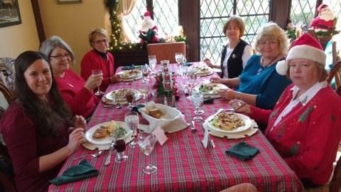 Holiday Luncheon On Monday, December 7, 2015 the members met at the lovely O Neil House for the annual holiday luncheon.