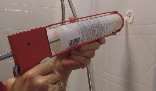 3-PEICE SHOWER 3648SH 3P C and 6032SH 3P R/L WATER TEST FOR LEAKS: While the