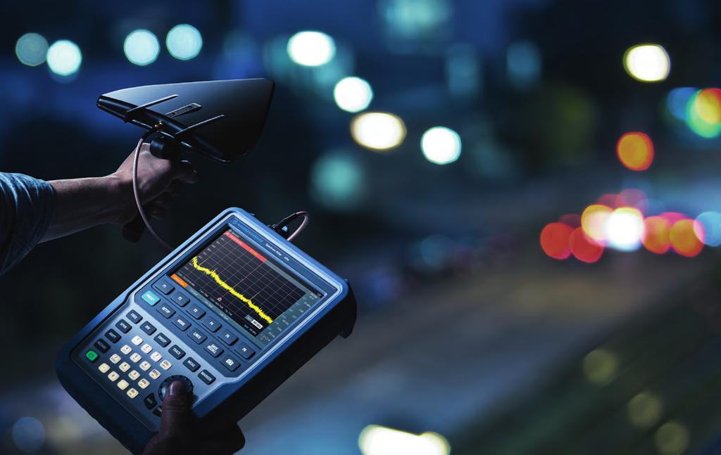 R&S Spectrum Rider Handheld Spectrum Analyzer Benefits and key features Excellent in the field Lightweight, small and long battery life Wide range of accessories Nonreflective display and backlit