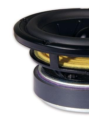 Our drive units fulfil these requirements perfectly! Since the speaker units are subject to enormous acceleration forces, the cones are impregnated with an extremely hard fibre / carbon mixture.