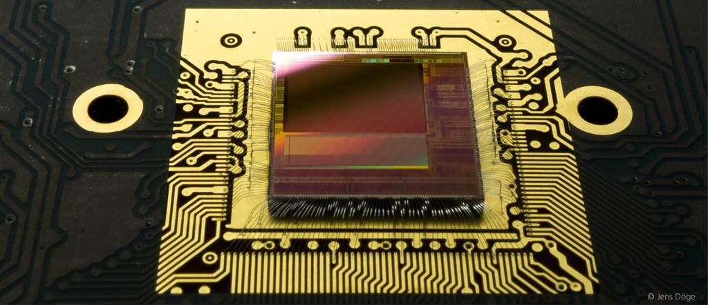 A NOVEL VISION SYSTEM-ON-CHIP FOR EMBEDDED IMAGE ACQUISITION AND PROCESSING Neuartiges System-on-Chip für die