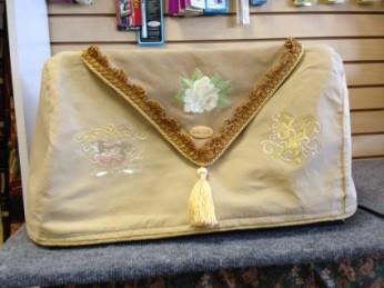 The Villages Classes Sewing Machine Cover Make this beautiful cover for your sewing/embroidery machine.