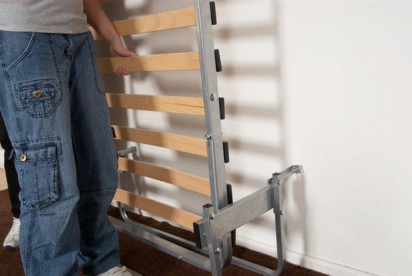 NOTE: IT IS ESSENTIAL THAT THE BED ASSEMBLY IS SECURELY FIXED TO FLOOR AND WALL WITH CORRECT FIXINGS (NOT SUPPLIED). 10.