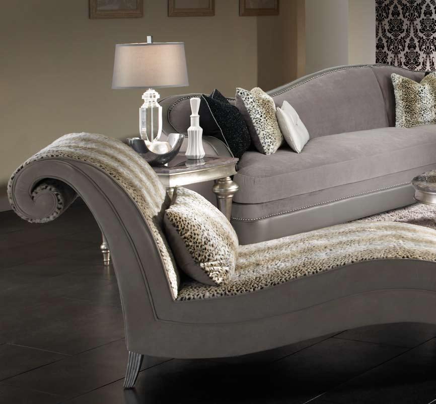 SWIVEL Chair (Group 3 Opt 1) 03839-SILVR-00: silver nail heads and faux fur accent pillow.