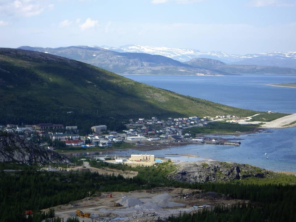 The Role of Inuit Knowledge in Environmental Policy Development in Nunatsiavut Meghan Buckham, Trent University Chris Furgal, Trent University Tom Sheldon, Nunatsiavut Government PURPOSE OBJECTIVES