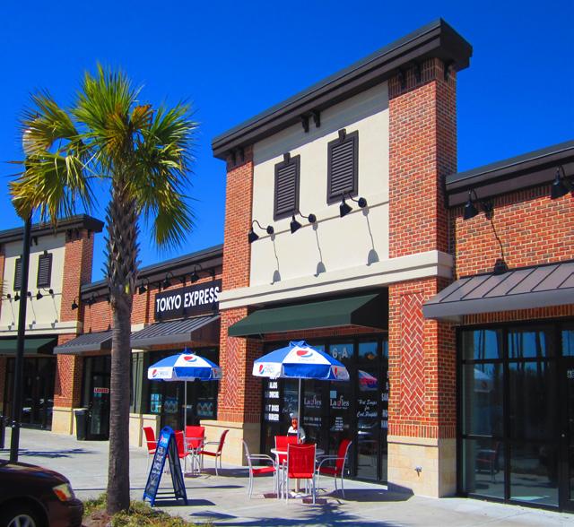 AVAILABLE FOR LEASE THE MARKET AT CANE B - OUTPARCELS 24 STATE ROAD SUMMERVILLE, SC 29486 PROPERTY DESCRIPTION THE MARKET AT CANE B Belk Lucy is pleased to present the exclusive listing of the