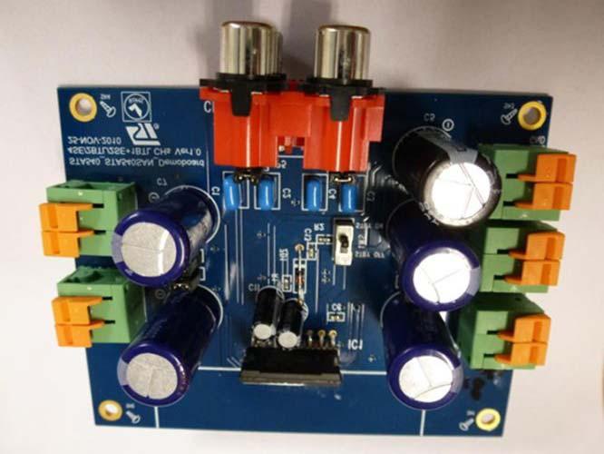 4X10 Watt dual/quad power amplifier demonstration board based on the STA540SAN Features High output-power capability: 4x10 W / 4 Ω at 17 V, 1 KHz, THD = 10% 2x26 W / 4 Ω at 14.