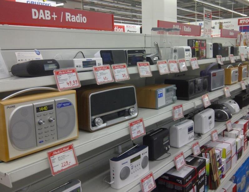 Devices available in-store Must have strong retail support for DAB+ radio Devices on