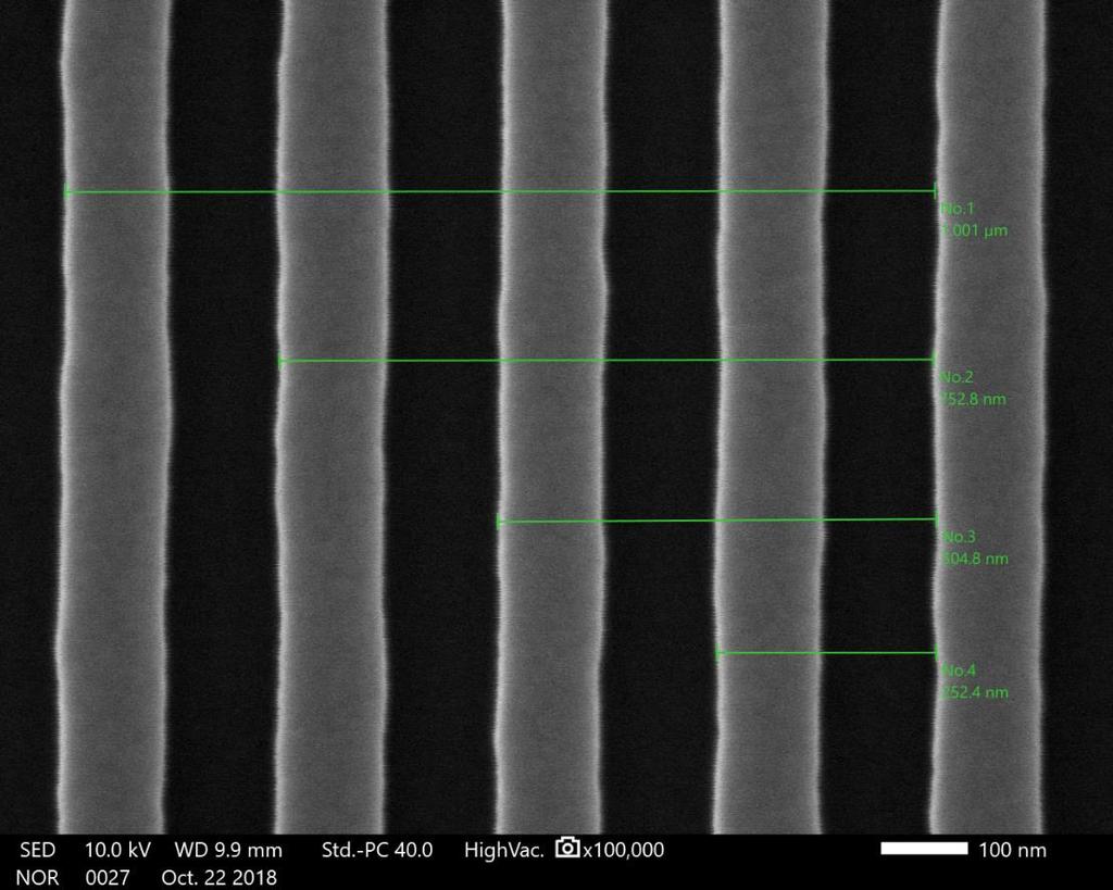 Magnification Calibration Verification with Metro Chip 1. Set up your instrument for SEM imaging with Metro Chip installed 2.