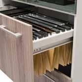 Folders are hung on fixed or movable rods that can be placed at attachment heights of 33 or 39 cm.