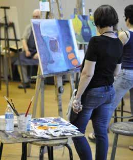 Our students range from the absolute beginner to students wishing to develop a portfolio or professional artists returning to hone new skills. Classes are bilingual.