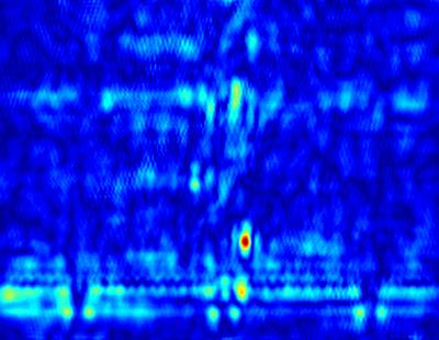But this directivity makes the lights in the ceiling more visible on the image of the TEM horn with respect to the image of the Vivaldi.