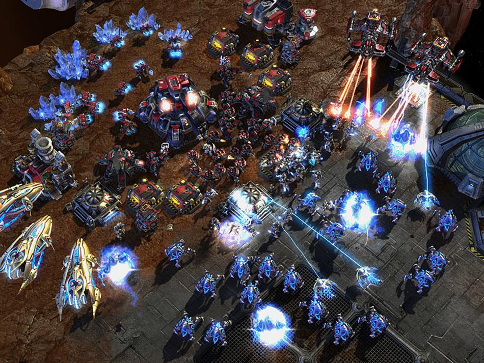 Example: Starcraft Basic units can Attack in sky and/or land
