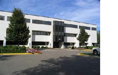 1986 95,482 SF $13.00 - $16.00 Net Corporate HQ campus facility with great access to I-694.