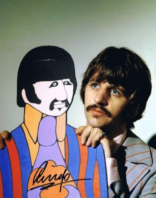 The Beatles - Yellow Submarine - Revolver Lead vocal: Ringo The Beatles thirteenth single release for EMI s Parlophone label.